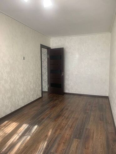 kyrgyz kyzdar: 2 комнаты, 46 м², 104 серия, 1 этаж