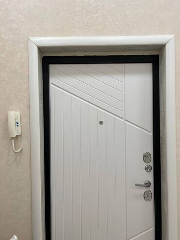 Uzunmüddətli kirayə mənzillər: Mənzil kirayə verilir. Həzi Aslanov metrosu, 22.7 mərtəbə, 3 otaq, 70 — 6