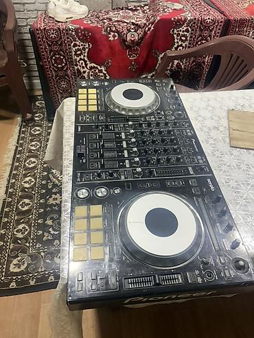 Kontrollerlər: Pioneer DJ DDJ‑SZ (Serato DJ üçün) - Peşəkar 4 kanal DJ kontroleri - — 2