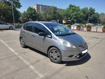 газель бишкек: Honda Fit: 2010 г., 1.3 л, Механика, Бензин, Хэтчбэк
