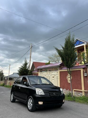 Kia: Xüsusiyyətlər: - Kompakt kuzov, şəhər üçün çevik idarəetmə - Ön duman — 2