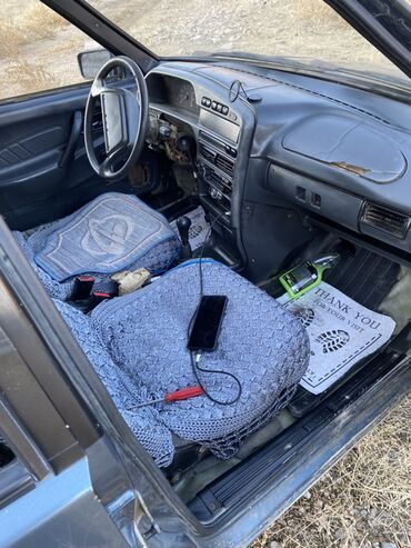 ВАЗ (ЛАДА): ВАЗ (ЛАДА) 21099: 2000 г., 1.5 л, Механика, Бензин, Седан — 7