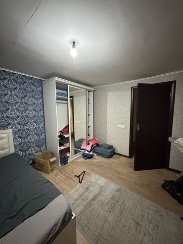 Продажа домов: Полдома, 140 м², 5 комнат, Собственник — 9