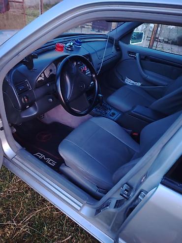 mercedes benz 208 d: Mercedes-Benz C-Class: 2.8 l | 1999 il Sedan — 10