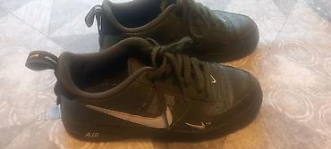 kronos patike: Patike Nike br 38. Original imaju malo oštećenje na desnoj panici od — 3