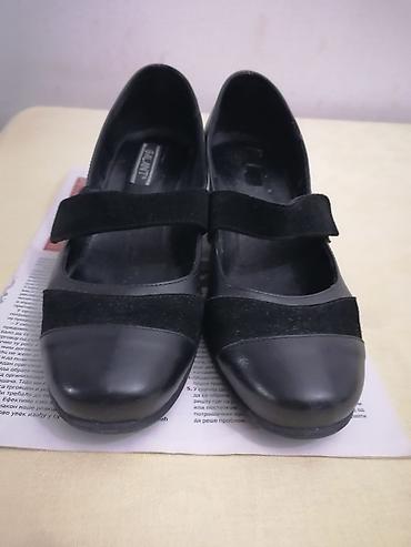 Ženska obuća: Elegantne ženske cipele na blok petu, crne boje. - Model — 2