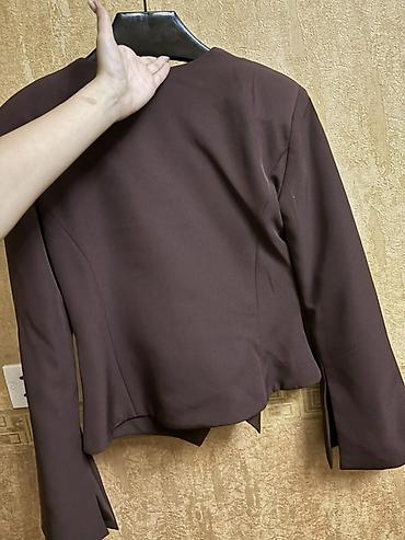 xonca ucun sokolad: Qadın üçün tünd qəhvəyi qısa jaket - Marka: Atilin Moda (etiketdə — 3