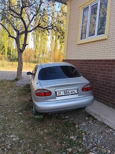 Унаа: Daewoo Lanos: 1997 г., 1.6 л, Кол менен иштөөчү, Бензин, Седан — 2