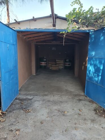 Qaraj satılır: 18 kv. m, 3 * 6 * 2 Daş Kommunal xətlər qoşulmayıb — 8