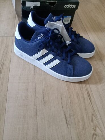 Patike: Adidas, Veličina - 37 — 7