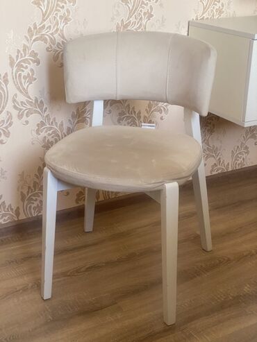 Masa və oturacaq dəstləri: Mətbəx üçün, Açılmayan — 2