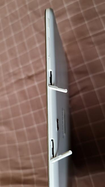 Samsung: Samsung Galaxy Tab A 9.7 (SM-T555) - Ekran: 9.7" (oko 24,6 cm), visok — 9