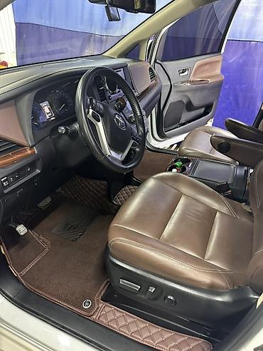 lx 570 2014: Toyota Sienna: 2018 г., 3.5 л, Автомат, Бензин, Минивэн — 7