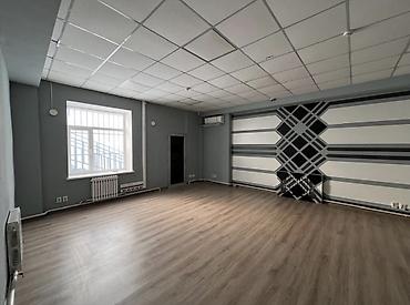 центр: Аренда офисов, 350 м², В жилом комплексе, 1 линия, С оборудованием, С отдельной кухней — 7