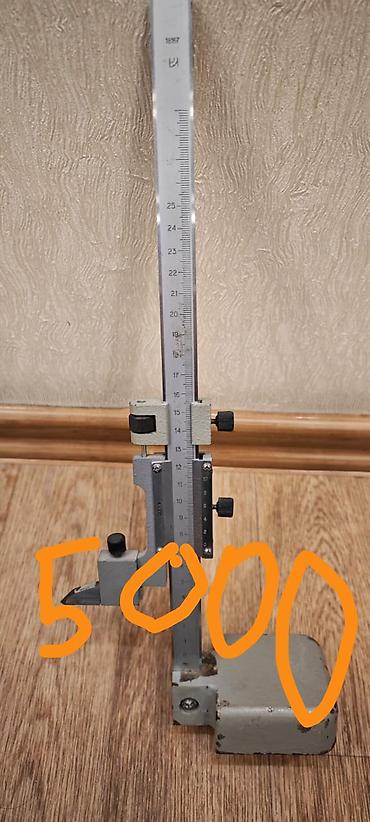 Тиски: Тиски слесарные поворотные, массивные. Характеристики по замерам на — 13