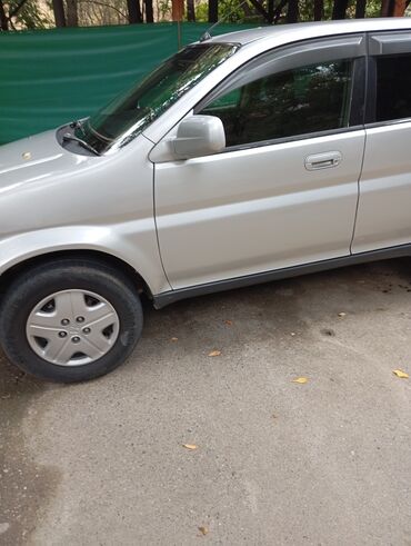 зарядные устройства авто: Honda HR-V: 2000 г., 1.6 л, Вариатор, Бензин, Седан