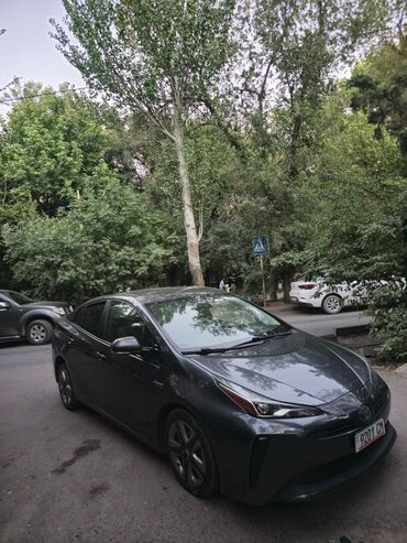 машины 2010 года и выше: Toyota Prius: 2019 г., 1.8 л, Вариатор, Гибрид, Хетчбек