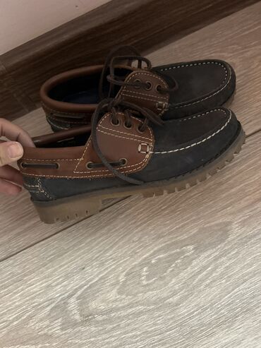 мужская обувь оптом: Оригинальная обувь на миниатюрные ножки 35 размера брали в Париже