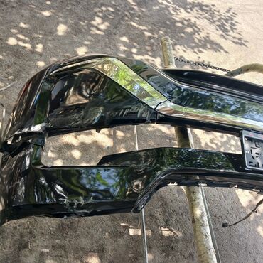 tofaş buferi: Ön, Toyota Landcruis, 2018 il, Yaponiya