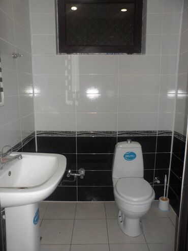 Günlük kirayə evlər: 95 kv. m, 3 otaqlı, Kanalizasiya, Kombi, Qaz — 10