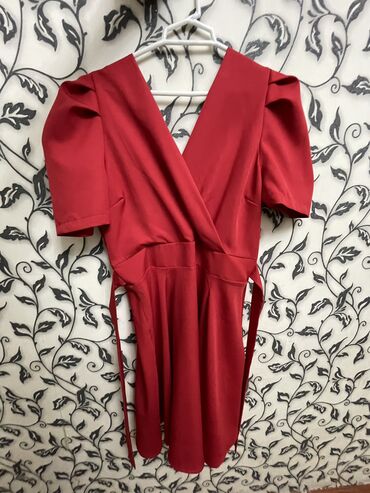 tünd qırmızı donlar: Вечернее платье, XL (EU 42)