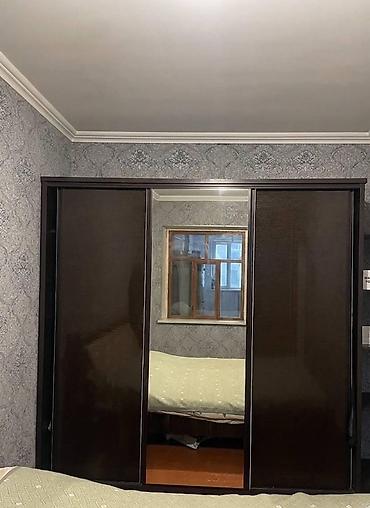 из латуни: Спальный гарнитур, Б/у, Двуспальная кровать, ДСП, цвет - Коричневый — 3