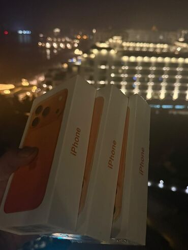 iphone şəkilləri: IPhone 17 Pro Max, Оранжевый