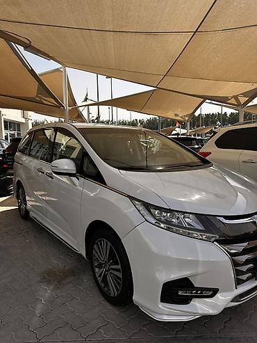 chrysler pacifica: Honda Odyssey: 2020 г., 2.4 л, Автомат, Бензин, Минивэн — 4