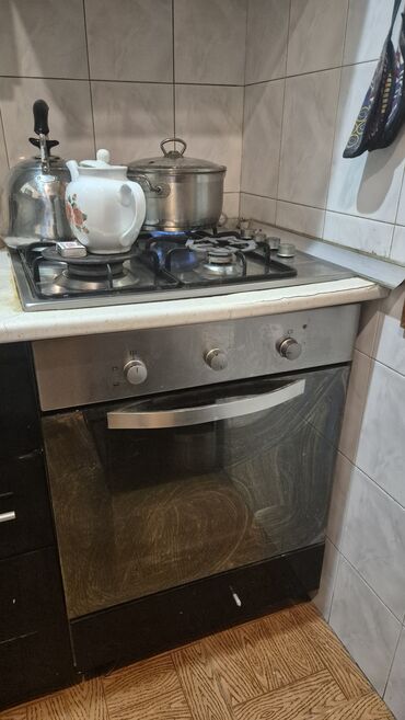 Blenderlər: Plitə Qazlı, Ayrıca dayanan, 4 gözlü, İşlənmiş