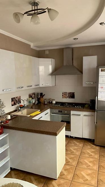 Продажа коттеджей и домов: Продаю Особняк Участок 4 сотки Документы : Красная книга, тех — 18