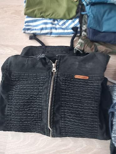oglas za prodaju dece: Paket garderobe za decaka velicina 8-9,sve je jako kvalitetno I — 5