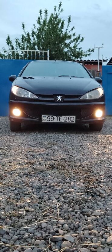 mitsubisi l 200: Peugeot 206: 1.4 l | 2024 il 25000 km Hetçbek