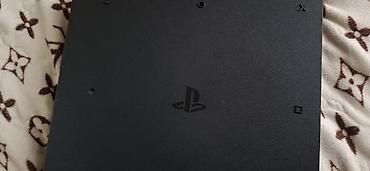 PS4 (Sony Playstation 4): Sony PlayStation 4 Pro oyun konsolu – model CUH-7215B DİQQƏT PS4 — 2