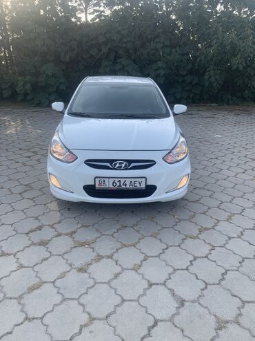 спартивный машина: Hyundai Accent: 2011 г., 1.6 л, Автомат, Бензин, Седан