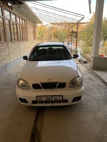 Daewoo: Daewoo Lanos: 2001 г., 1.5 л, Автомат, Бензиновая, Седан — 2