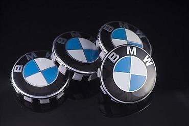 nalepnice za felne motora: BMW CEPOVI ZA FELNE SET 4KOM 68MM | Filip - 06******** - Poziv, SMS — 3