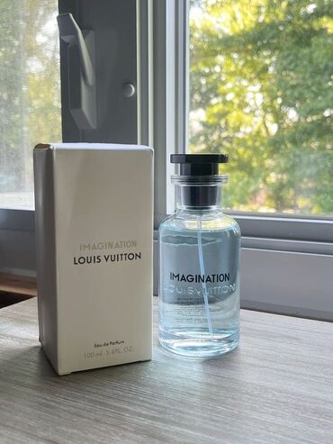 вечернее платье с: Парфюмерная вода Imagination от Louis Vuitton в прозрачном стеклянном
