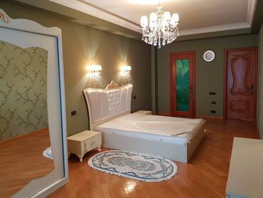 Uzunmüddətli kirayə mənzillər: Mənzil kirayə verilir. 4 otaq, 18.16 mərtəbə, 192 kv. M.Mirqasımov — 25