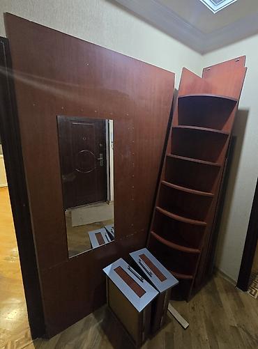skaf lalafo: TƏCİLİ SATILIR : 1 ədəd -Böyük paltar şkafı 1 ədəd - Geniş balkon — 6