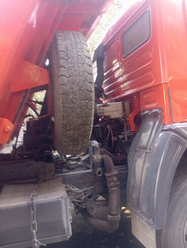 Аренда самосвала: КАМАЗ самосвал 6x4 Тип: тяжелый самосвал Марка/модель: KAMAZ (эмблема — 8