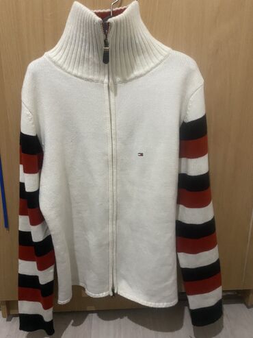 пиджак белый: Эркектердин свитери, S (EU 36), Tommy Hilfiger, Колдонулган, түсү - Ак, Өзү алып кетүү