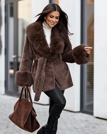 pull and bear jakne kengur: Bundice
Cena 6500
Uni vel.
V59 — 4