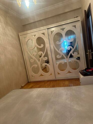 Uzunmüddətli kirayə mənzillər: Hezi aslanov metrosuna yaxin,Akkord binalarinda16 mərtəbənin,6-cı — 4