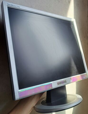 benq e700 lcd monitor: Samsung monitor
şunuru var
Malasiya istehsalı