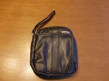 krzna za jakne: Muška torbica za novac, dokumenta i sl. približnih dimenzija 20x15cm