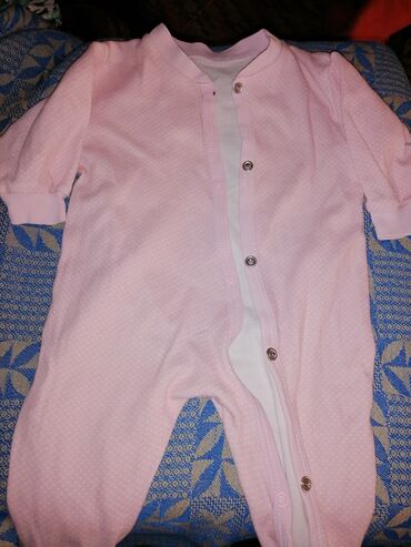 Другие детские вещи: Продаю детские вещи от 0 мес до 6мес. Очень много разных вещей на — 12