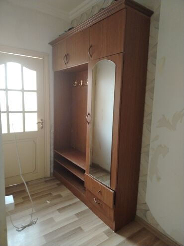 işlenmiş metbex mebelleri: Təcili satılır evden cıxmalıdır