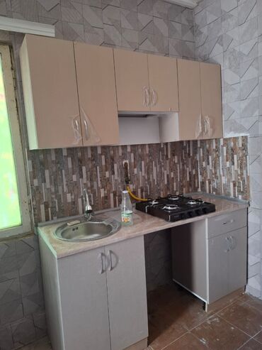 saray kirayə ev: 111 kv. m, 2 otaqlı
