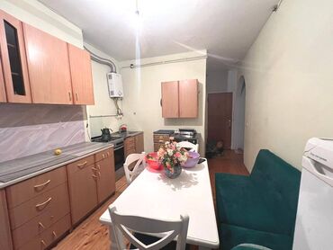 Köhnə tikili: Bakı, Qaraçuxur qəs., 2 otaqlı, Köhnə tikili, 60 kv. m — 6