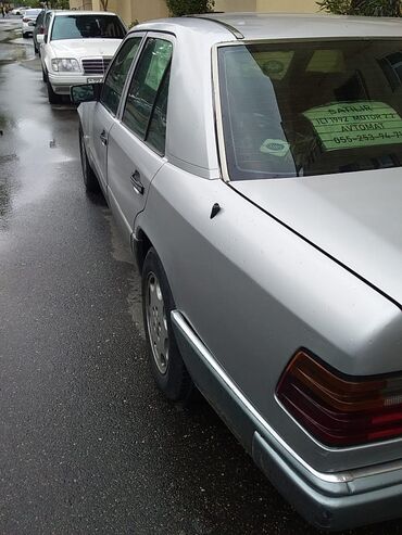 mersedes maşın: Mercedes-Benz 220: 2.2 l | 1993 il Sedan